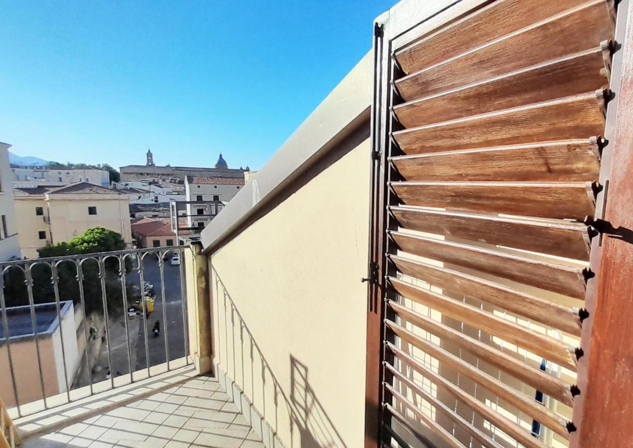 Terrace With View Attic In Old Town Ballarhome Palermo Eksteriør bilde